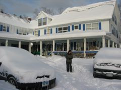 Londonderry Inn, VT, after snowstorm